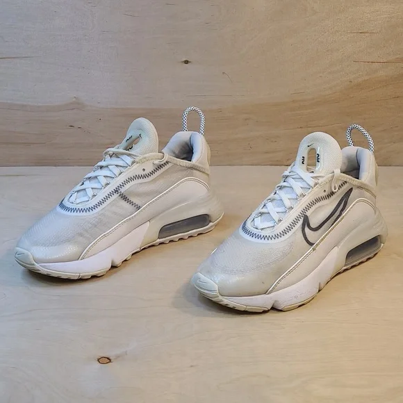 Nike Air Max 2090  White Wolf Grey Sneakers - Picture 4 of 10